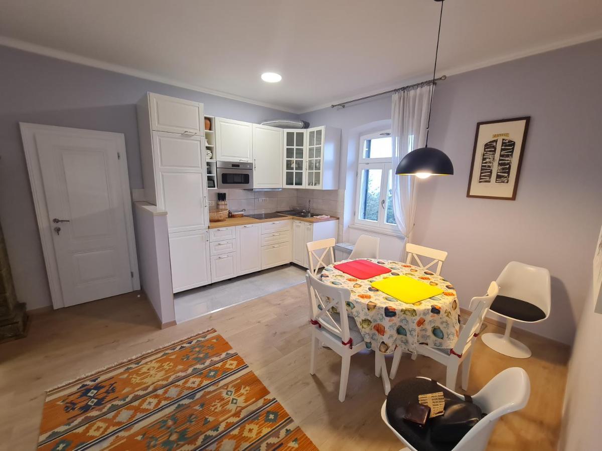 Villa Jure - Apartment Vlasta 洛夫兰 外观 照片